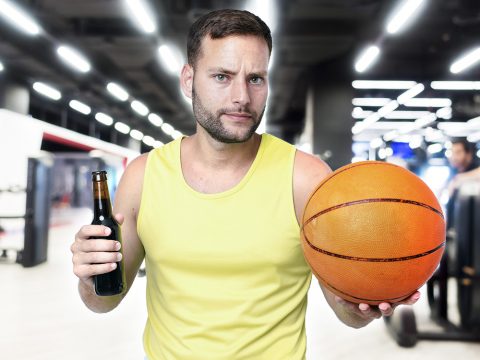 Можно ли употреблять пиво после тренировки и занятия спортом